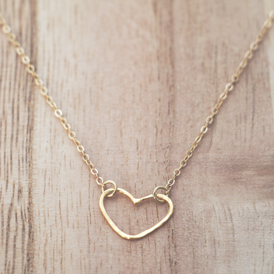 Amore Necklace Gold