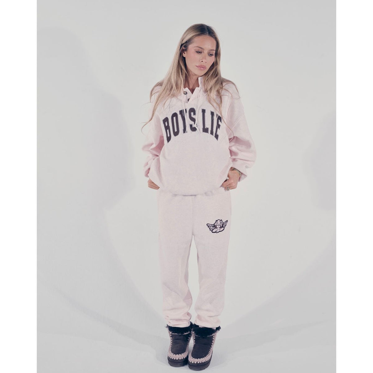 SMOKE AND MIRRORS HENLEY CREWNECK