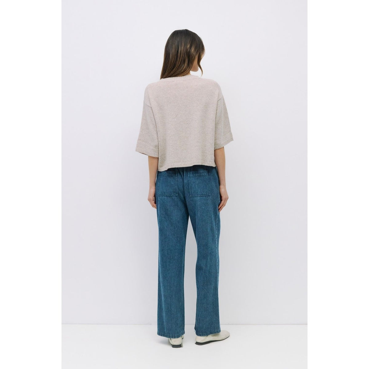 The Stacy Cardigan in Beige