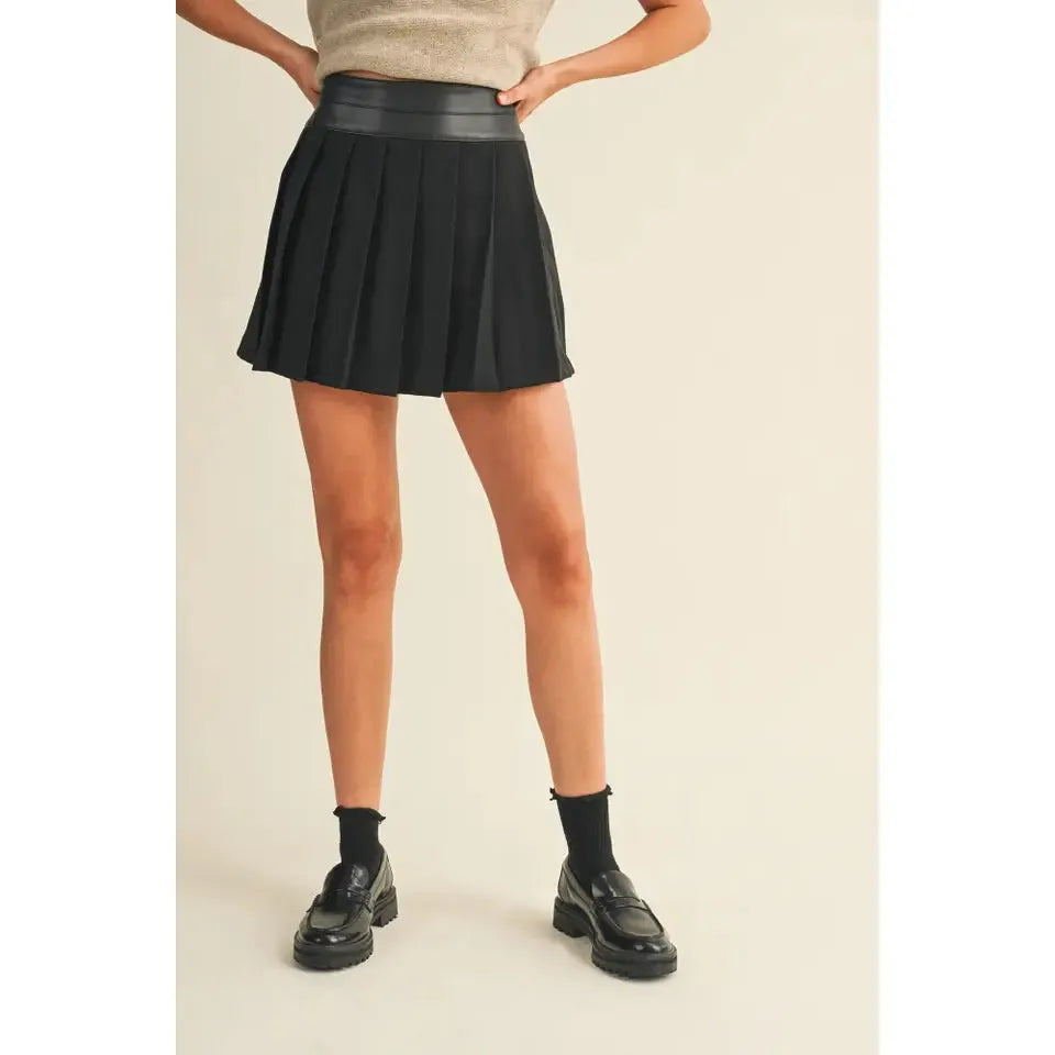 Idol Black Skort