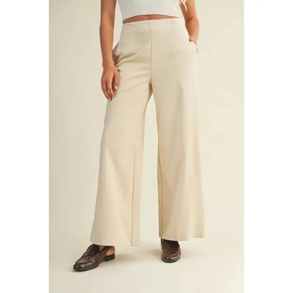 Corporate Pant in Beige