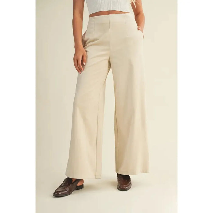 Corporate Pant in Beige
